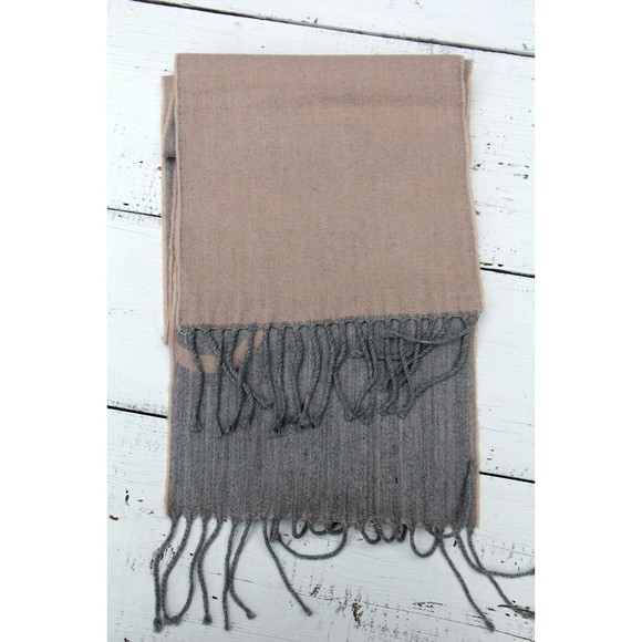 Calvin Klein Beige Grey Logo NEW Woven Scarf - Women One Size - Picture 2 of 4